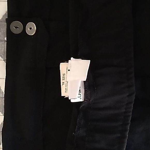 Motherhood Maternity Skirt - Picture 4 of 5